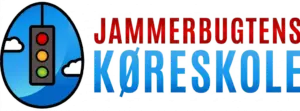Jammerbugtens Køreskole - logo. Blåt æg med trafiklys og skyer på blå himmel bagved. Til højre for køreskolens navn JPG